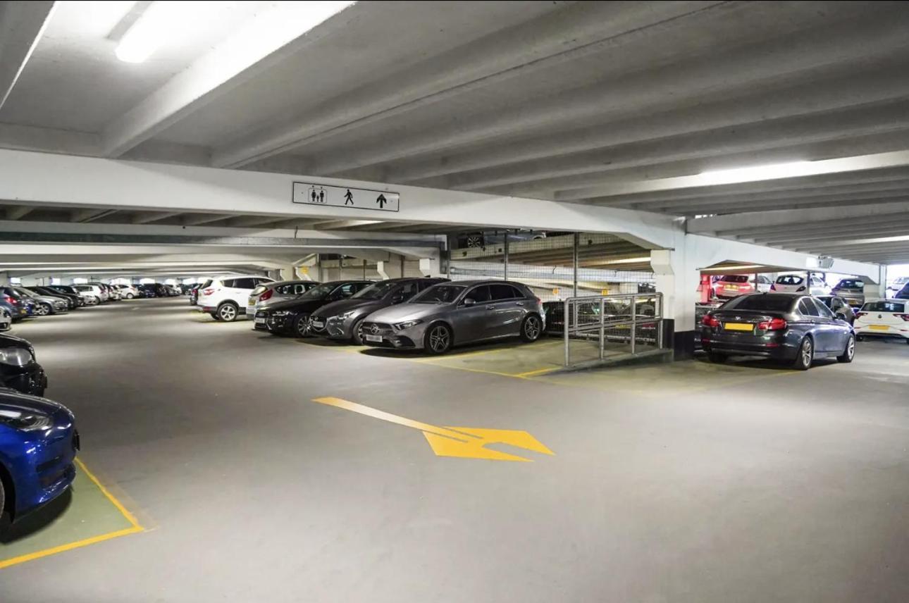 Central Leeds Dock Apt, Free Secure Parking! 2 Bed Eksteriør bilde
