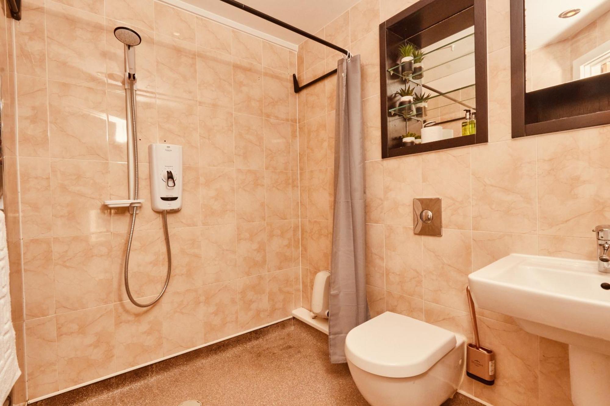 Central Leeds Dock Apt, Free Secure Parking! 2 Bed Eksteriør bilde